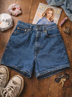 Vintage Jordache Denim Shorts High Rise Mom Jean Shorts Medium Wash